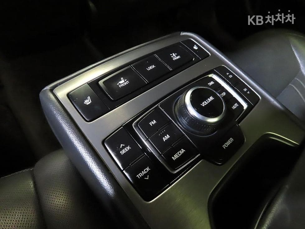 Hyundai GenesisDHG330 Modern - 16