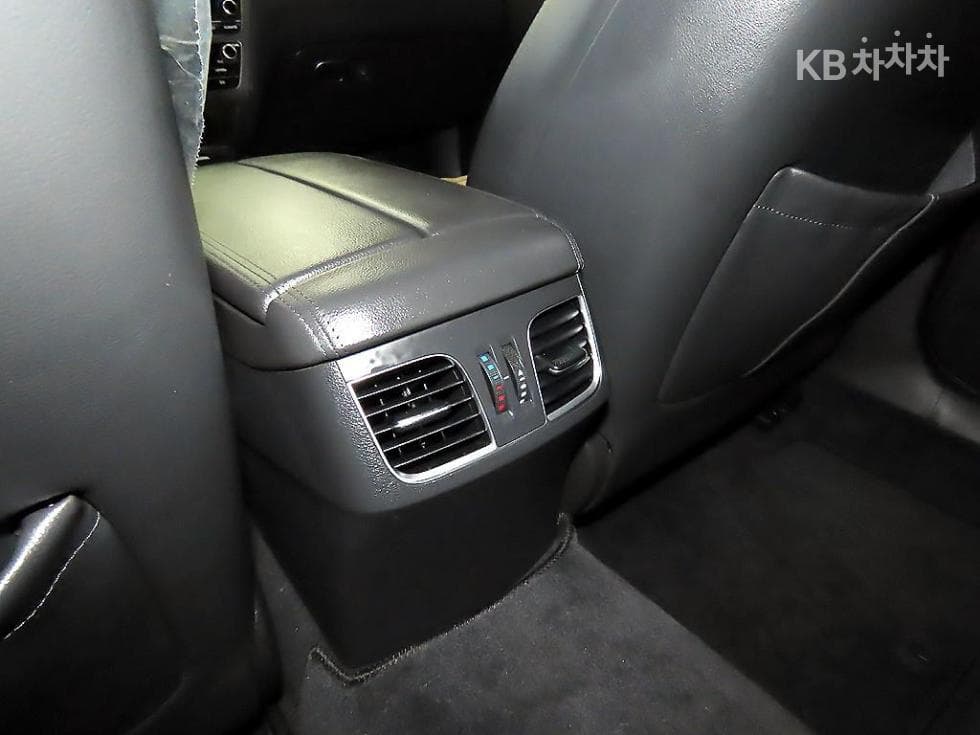 Hyundai GenesisDHG330 Modern - 17