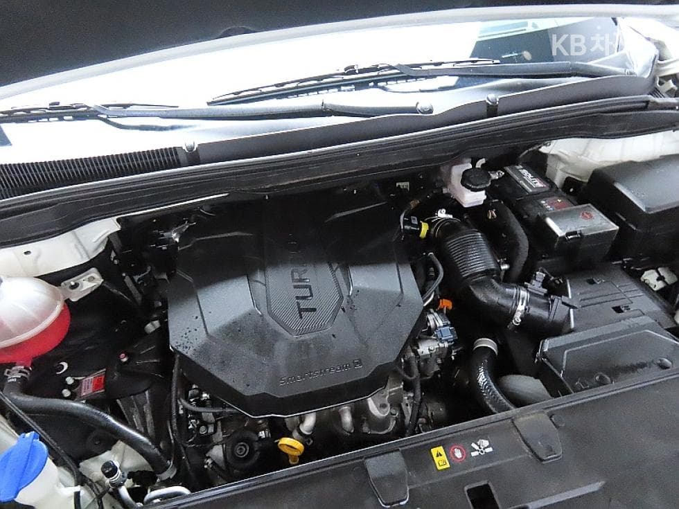 Kia Carnival 4th generationD2.2 9-seater Prestige - 7