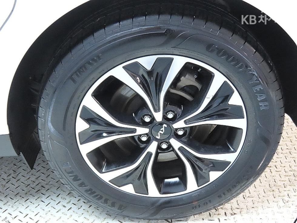 Kia Carnival 4th generationD2.2 9-seater Prestige - 20