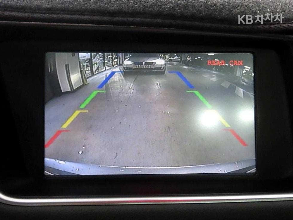 Audi Q52.0 Turbo Diesel Injection 콰트로 8R - 14