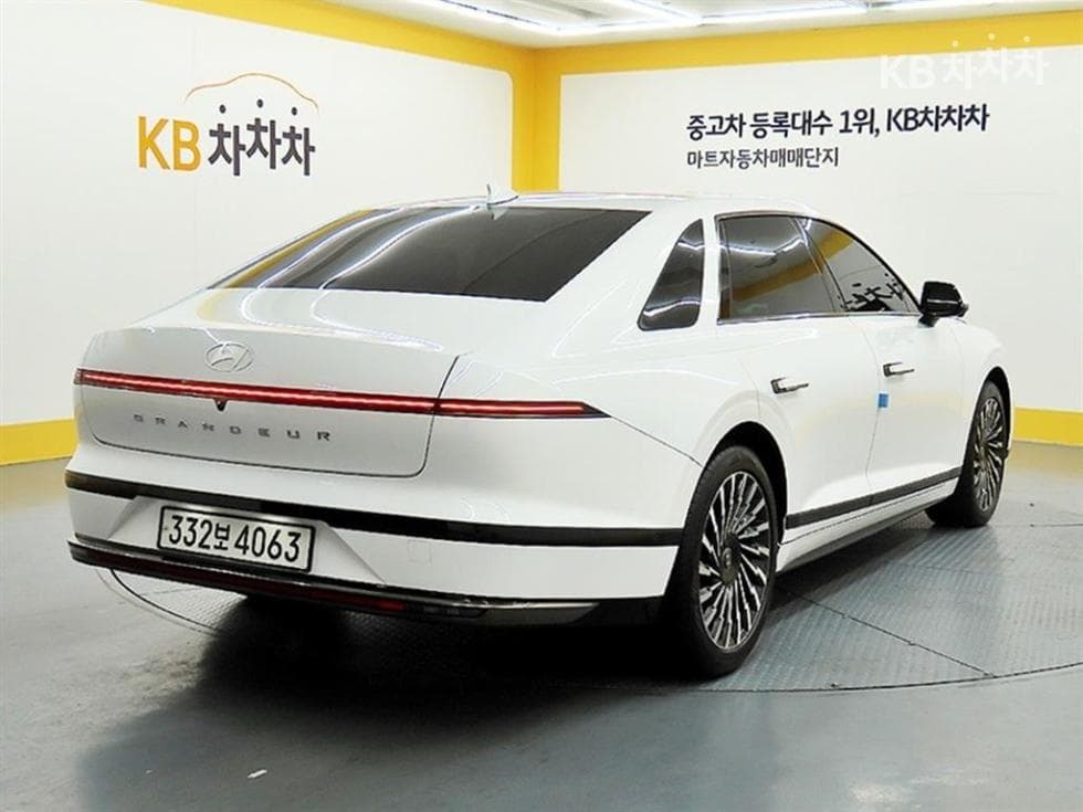 Hyundai The All New Grandeur (Azera) Hybrid1.6 Turbo Gasoline Calligraphy - 4