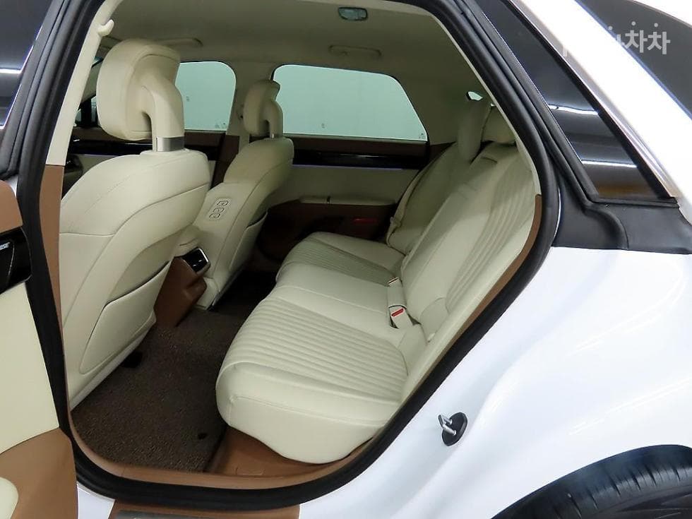 Hyundai The All New Grandeur (Azera) Hybrid1.6 Turbo Gasoline Calligraphy - 6