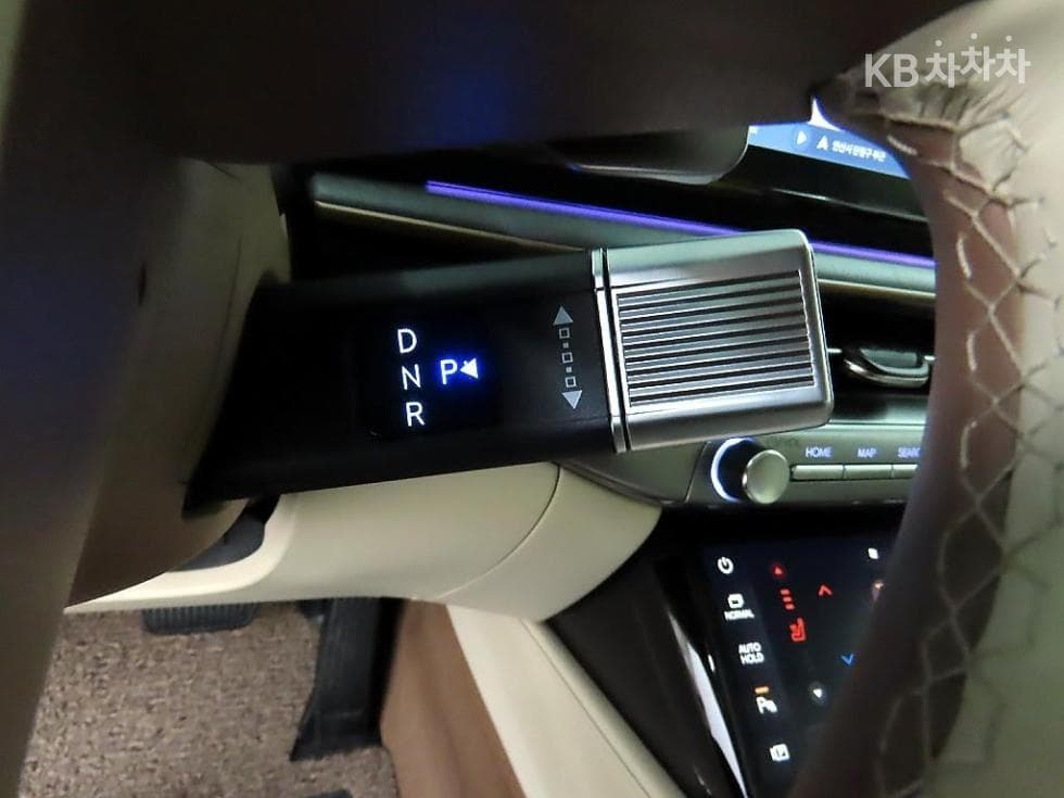 Hyundai The All New Grandeur (Azera) Hybrid1.6 Turbo Gasoline Calligraphy - 10
