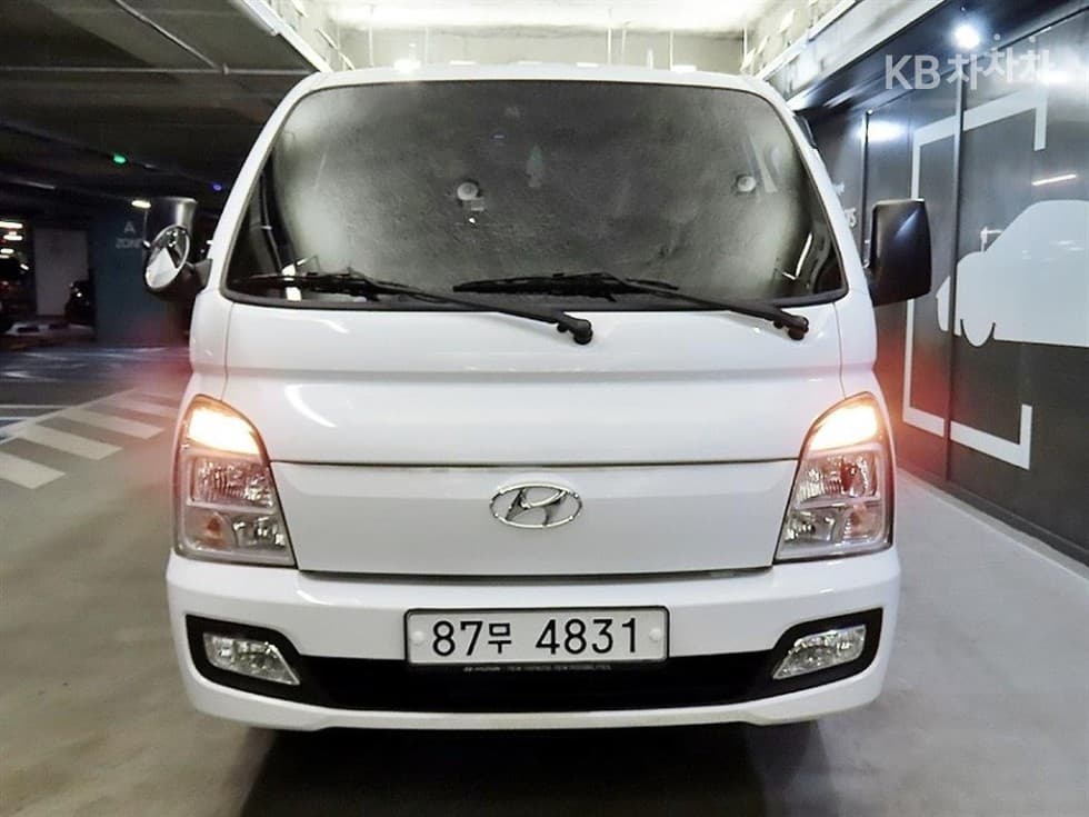Hyundai Porter 2Extra Long Super Cab CRDi Smart - 2