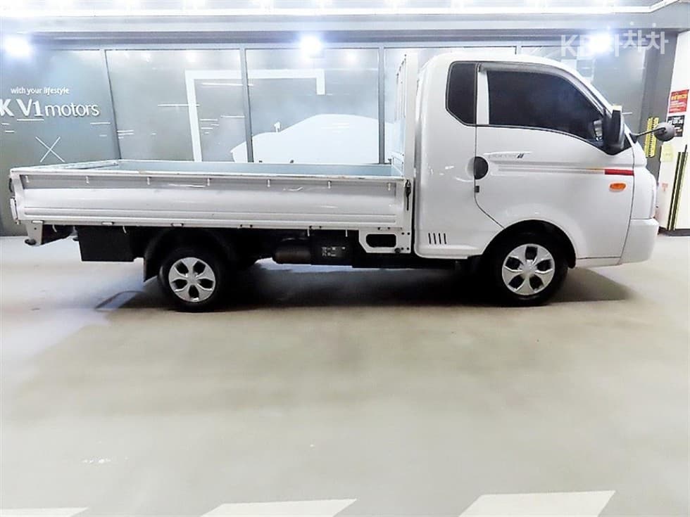Hyundai Porter 2Extra Long Super Cab CRDi Smart - 3