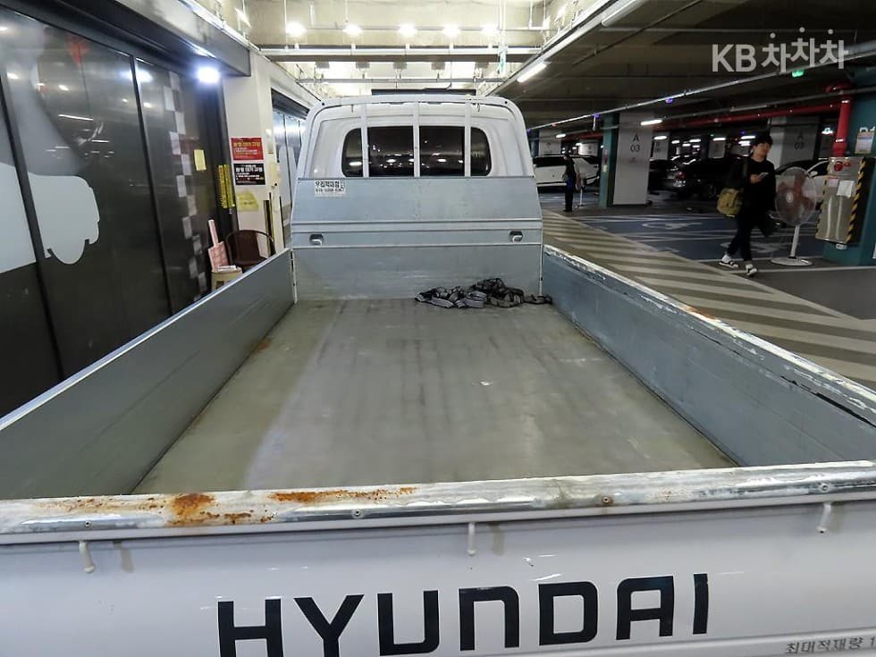 Hyundai Porter 2Extra Long Super Cab CRDi Smart - 6