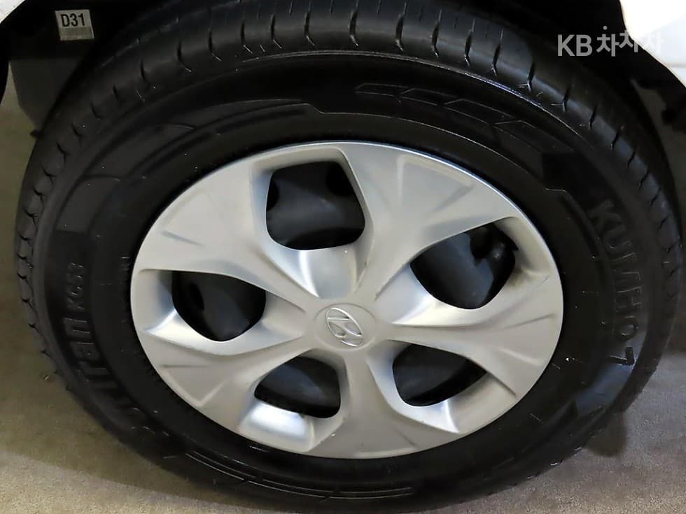 Hyundai Porter 2Extra Long Super Cab CRDi Smart - 18