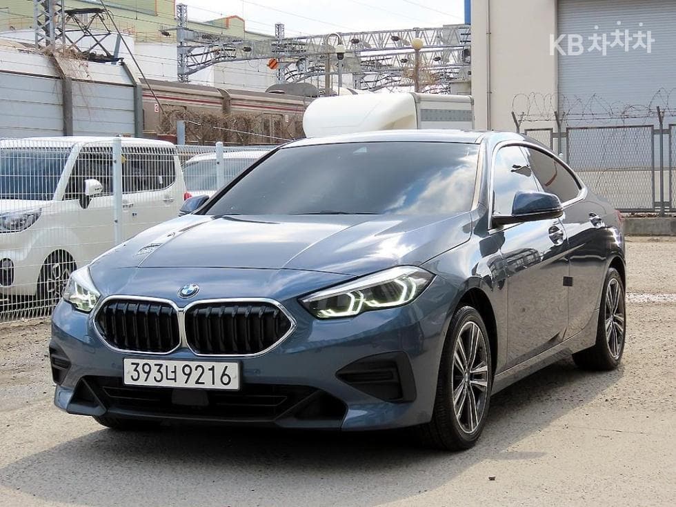 BMW 2시리즈 그란Coupe(F44) 220i Advantage - Image 1