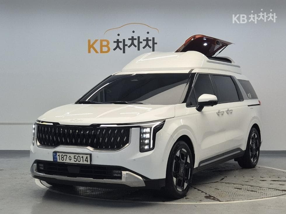 Kia The New (facelift) Carnival 4th generation G3.5 GDI 9-seater Signature - Image 1