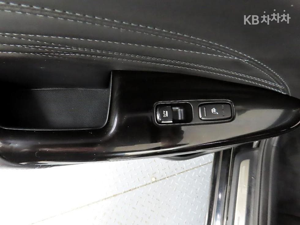 Kia K7 Premiere3.0 GDi Noblesse - 12