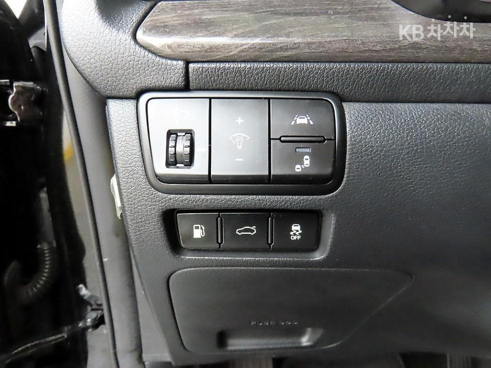 Kia K7 Premiere3.0 GDi Noblesse - 13