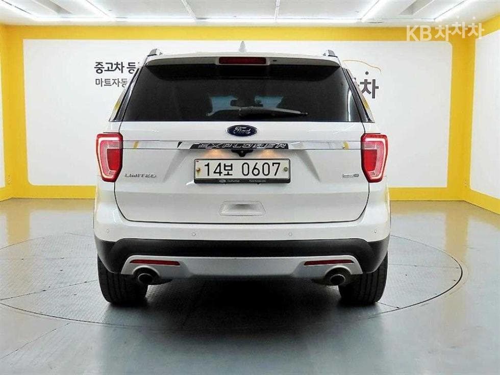 Ford New Explorer2.3 EcoBoost 4WD Limited - 3