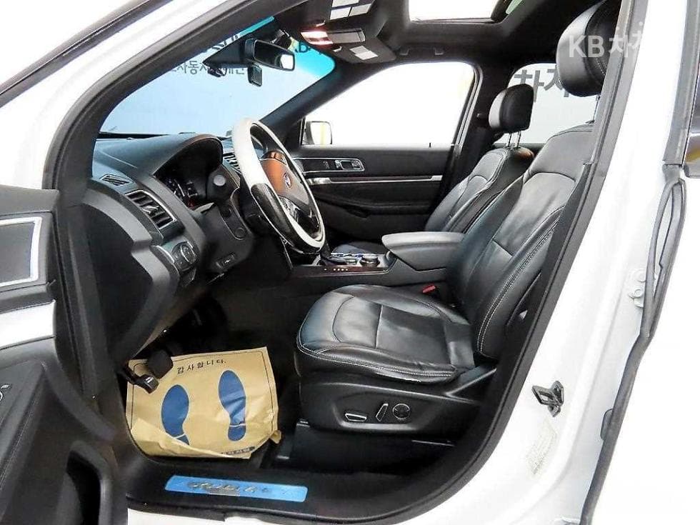 Ford New Explorer2.3 EcoBoost 4WD Limited - 5