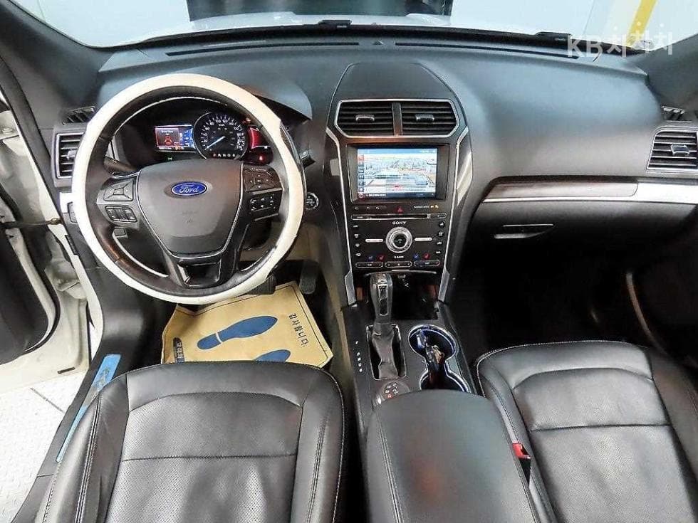 Ford New Explorer2.3 EcoBoost 4WD Limited - 7