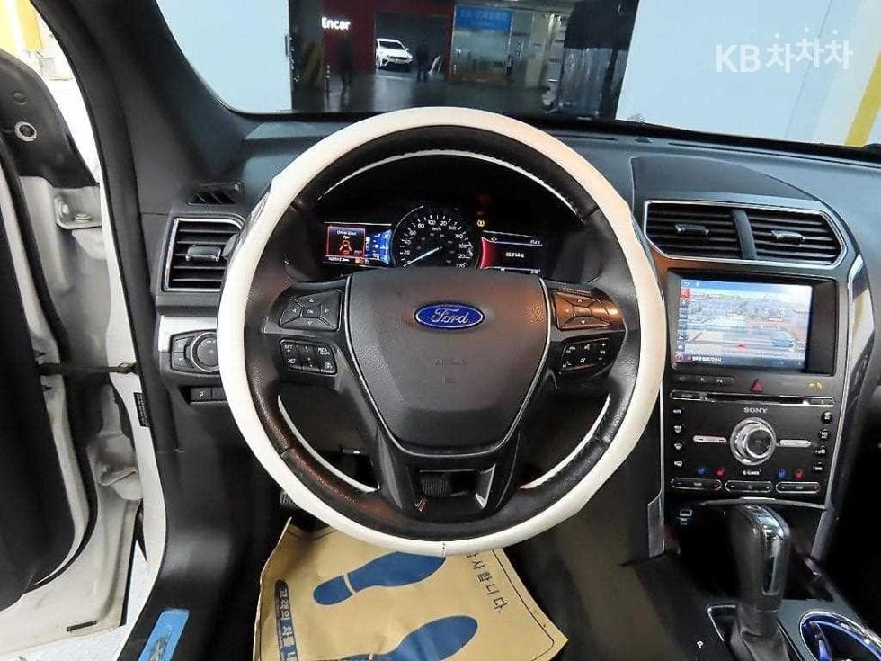 Ford New Explorer2.3 EcoBoost 4WD Limited - 9