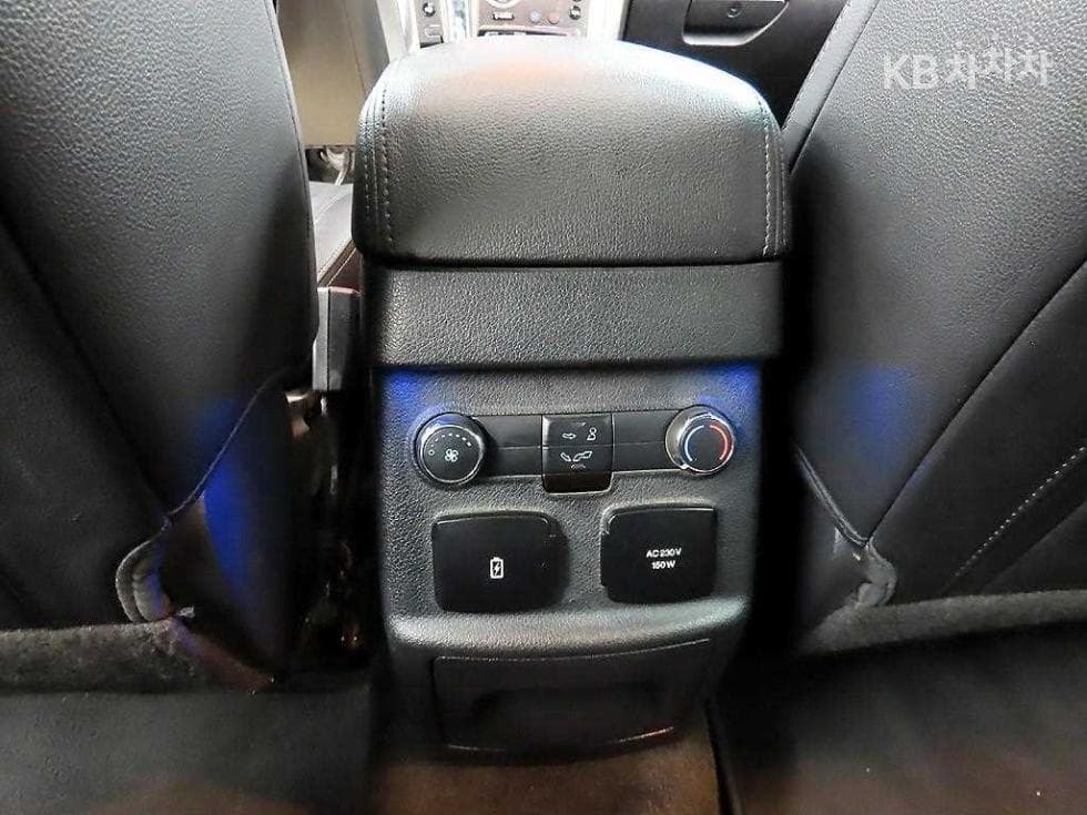 Ford New Explorer2.3 EcoBoost 4WD Limited - 12