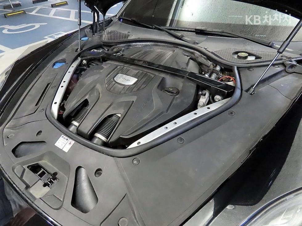 Porsche 파나메라 (971)2.9 4S Standard - 18