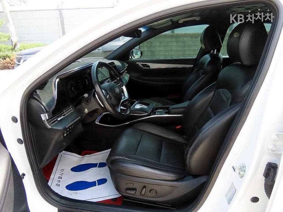 Hyundai The New (facelift) Grandeur (Azera)LPi 3.0 택시 High-end Type - 5