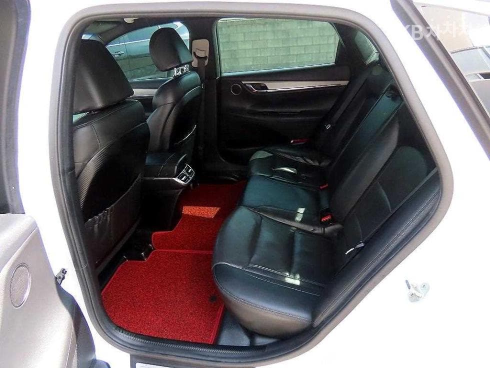Hyundai The New (facelift) Grandeur (Azera)LPi 3.0 택시 High-end Type - 6