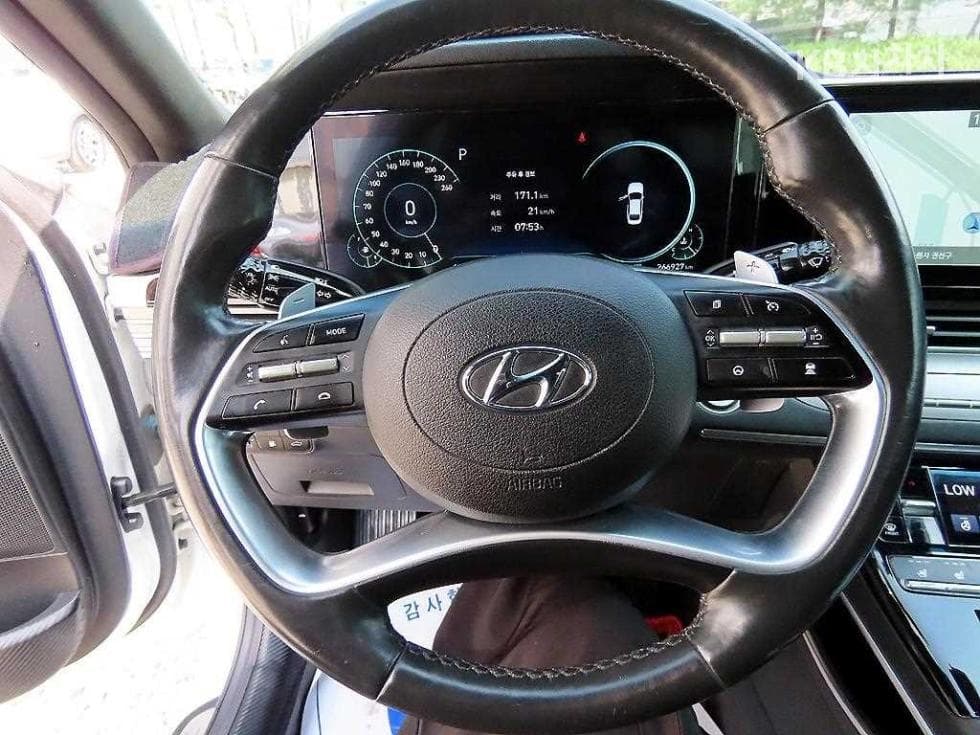 Hyundai The New (facelift) Grandeur (Azera)LPi 3.0 택시 High-end Type - 8