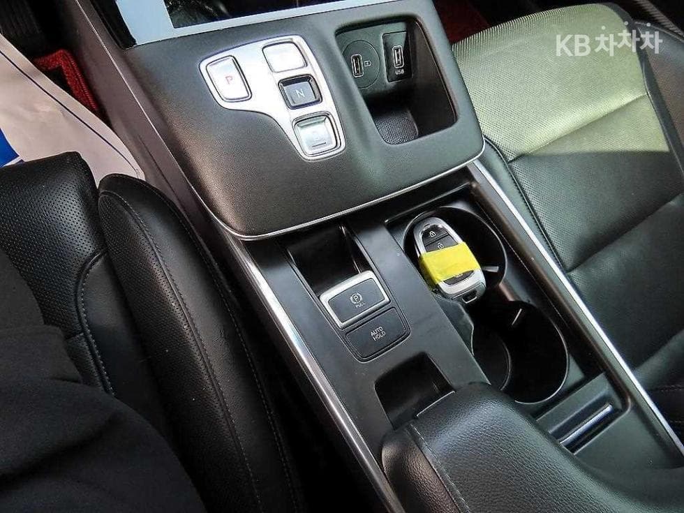 Hyundai The New (facelift) Grandeur (Azera)LPi 3.0 택시 High-end Type - 10