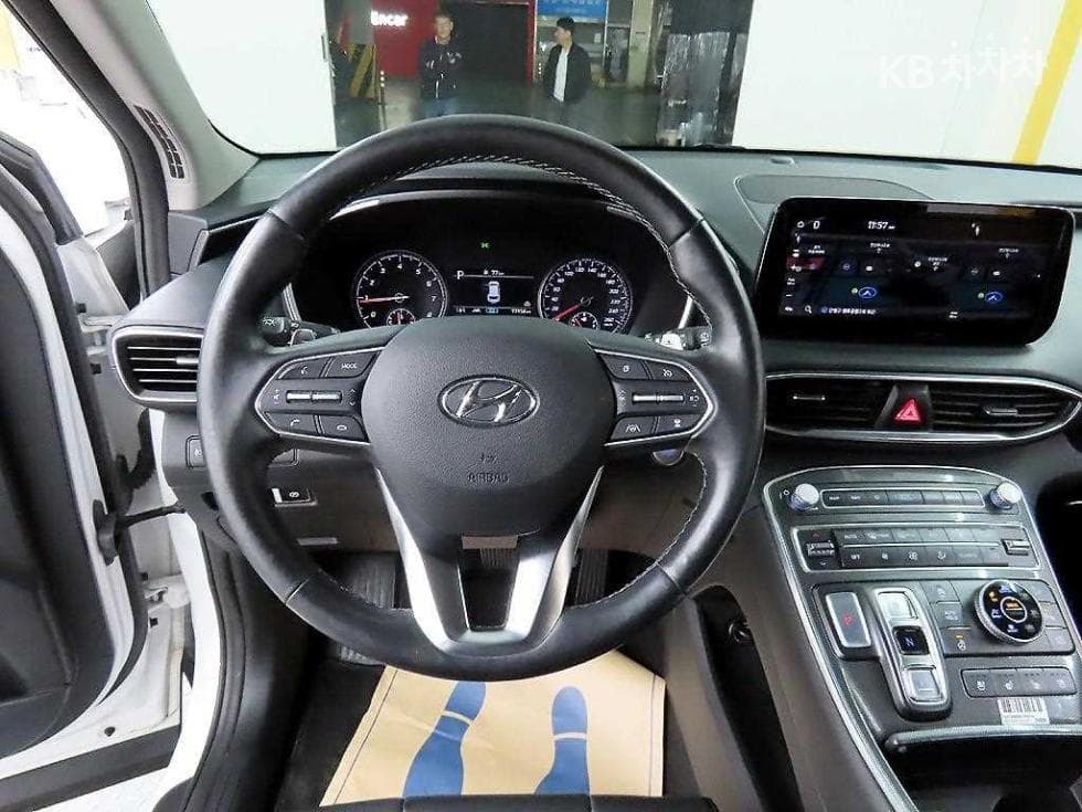 Hyundai The New (facelift) Santa Fe TMGasoline 2.5T 4WD Premium - 9