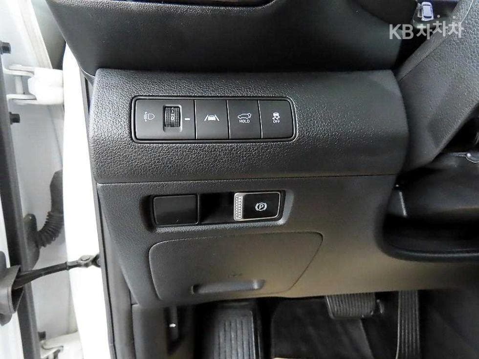 Hyundai The New (facelift) Santa Fe TMGasoline 2.5T 4WD Premium - 13