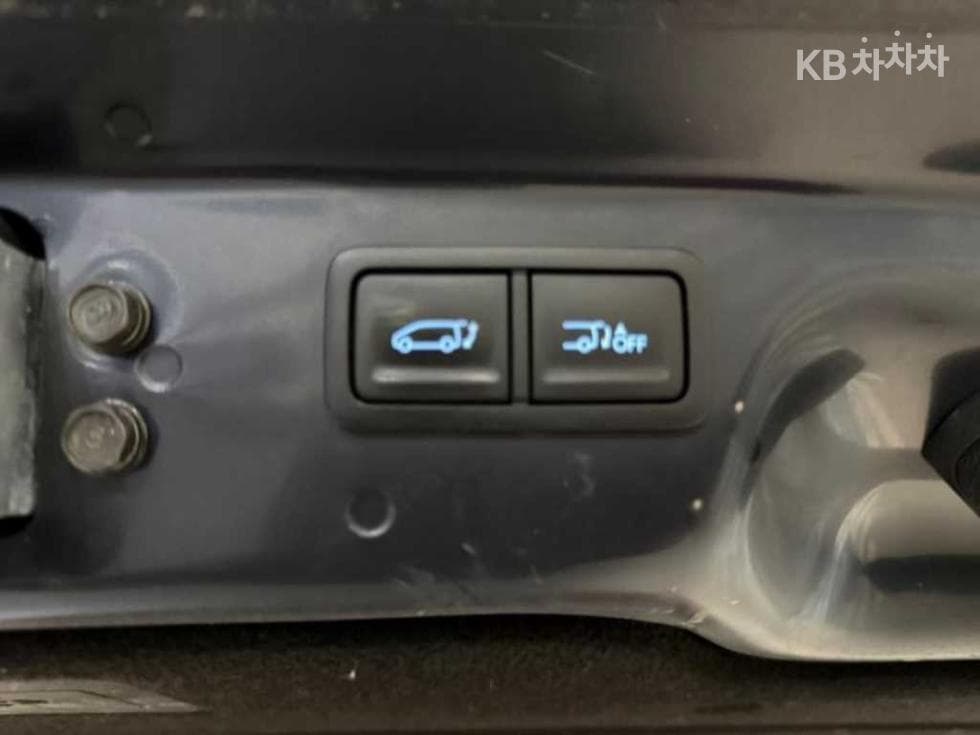 Hyundai Staria Cargo2.2 Cargo 5 Modern - 18