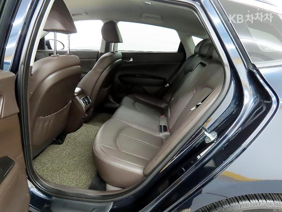 Kia The New (facelift) K5 Second generation2.0 Gasoline Noblesse - 6