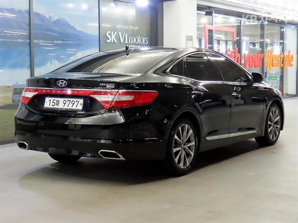 Hyundai Grandeur (Azera)HGHG220 Diesel Premium 컬렉션 - 4