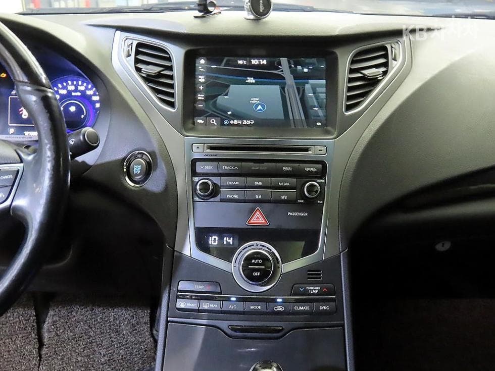 Hyundai Grandeur (Azera)HGHG220 Diesel Premium 컬렉션 - 11