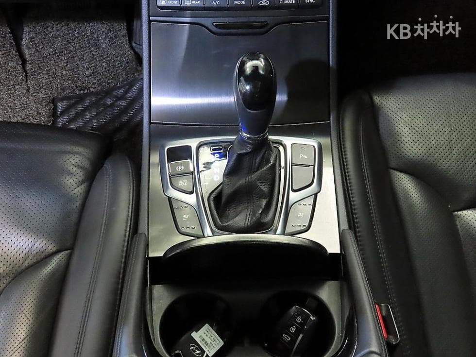 Hyundai Grandeur (Azera)HGHG220 Diesel Premium 컬렉션 - 12