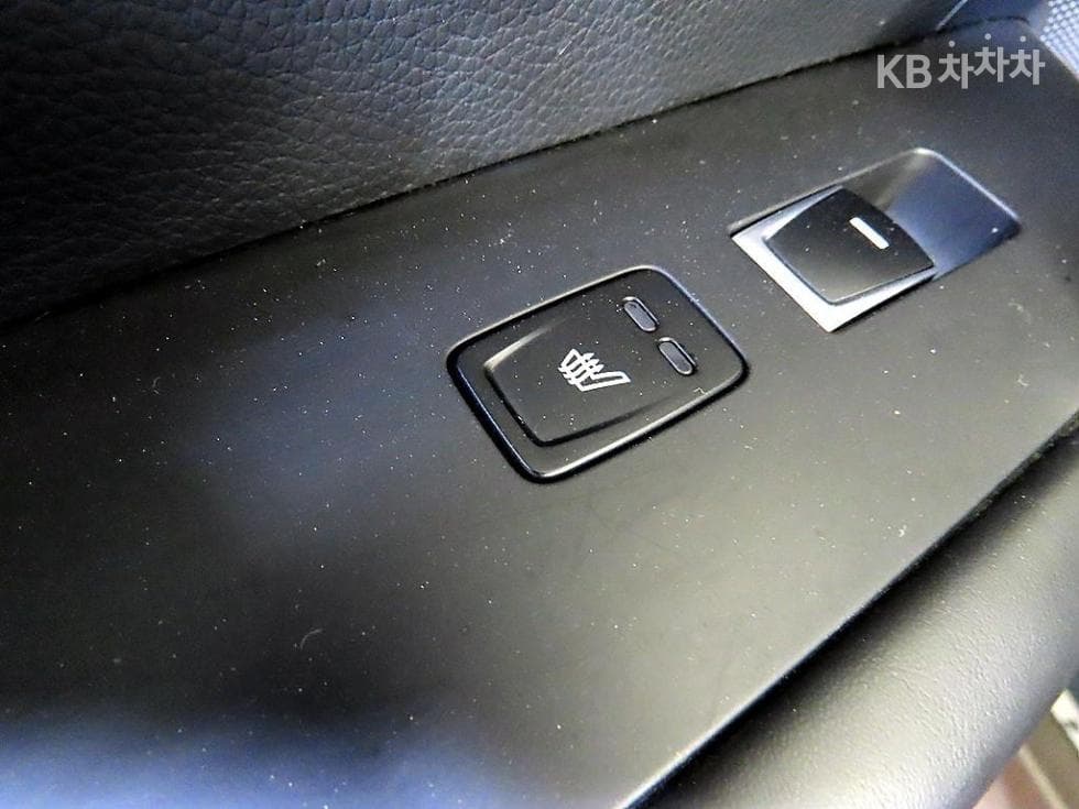 Hyundai Grandeur (Azera)HGHG220 Diesel Premium 컬렉션 - 15