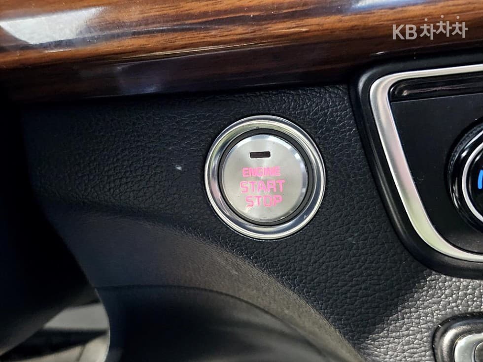 Kia All New K73.0 LPI Rental car Luxury - 14