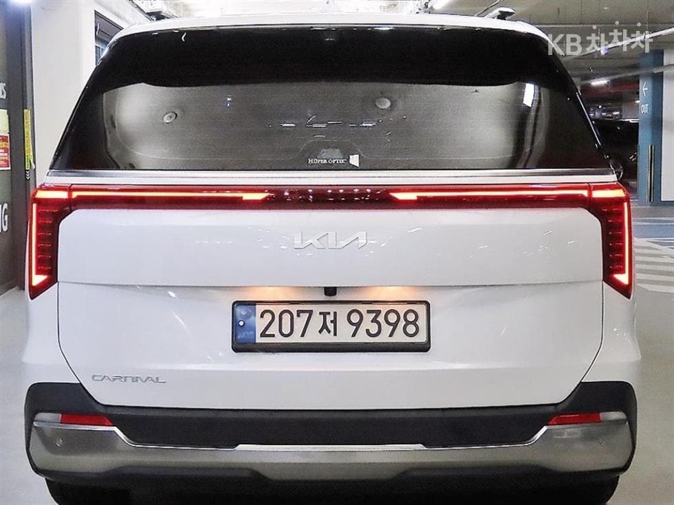 Kia The New (facelift) Carnival 4th generationD2.2 9-seater Signature - 5