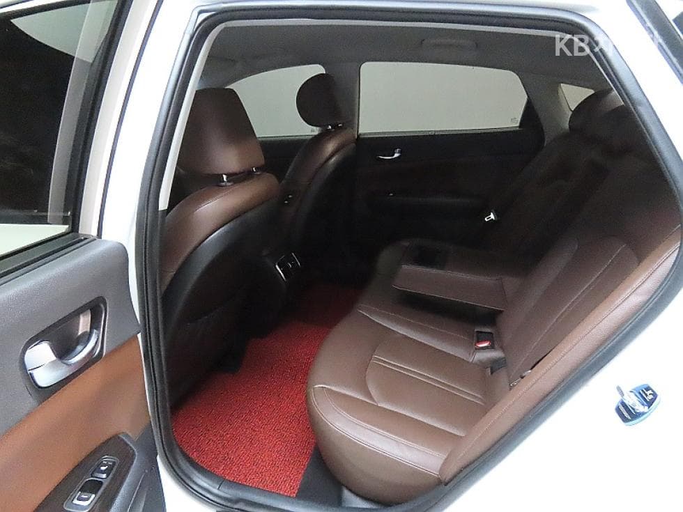 Киа K5 Второ поколение2.0 Бензин SX Noblesse - 11