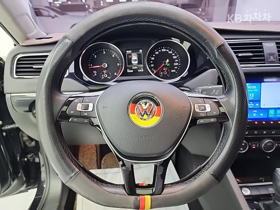 Volkswagen Нов Jetta2.0 Турбо Дизел Инжекция BlueMotion 6세대 Premium - 9
