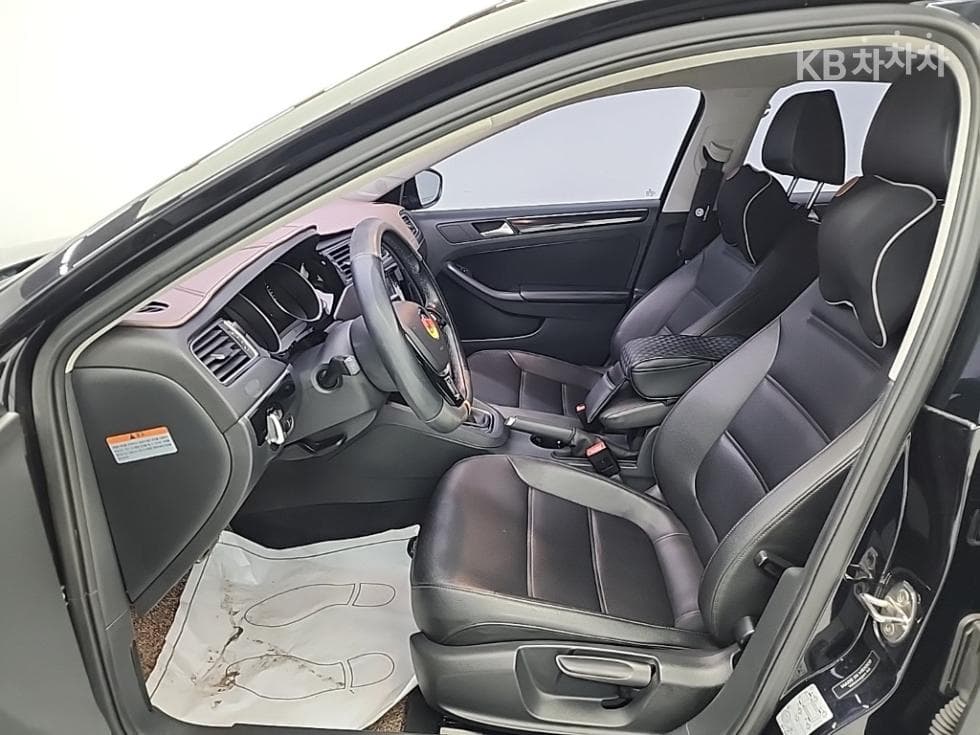 Volkswagen Нов Jetta2.0 Турбо Дизел Инжекция BlueMotion 6세대 Premium - 11
