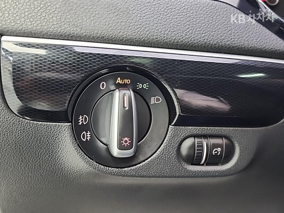 Volkswagen Нов Jetta2.0 Турбо Дизел Инжекция BlueMotion 6세대 Premium - 18