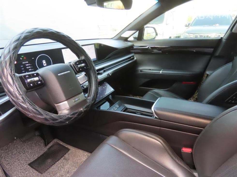 Hyundai The All New Grandeur (Azera)3.5 LPG 택시 High-end Type - 16