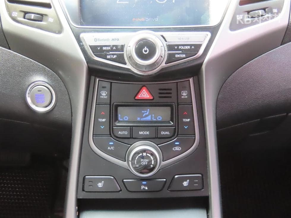 Hyundai The New (facelift) Avante (Elantra)1.6 GDi Modern Standard - 12
