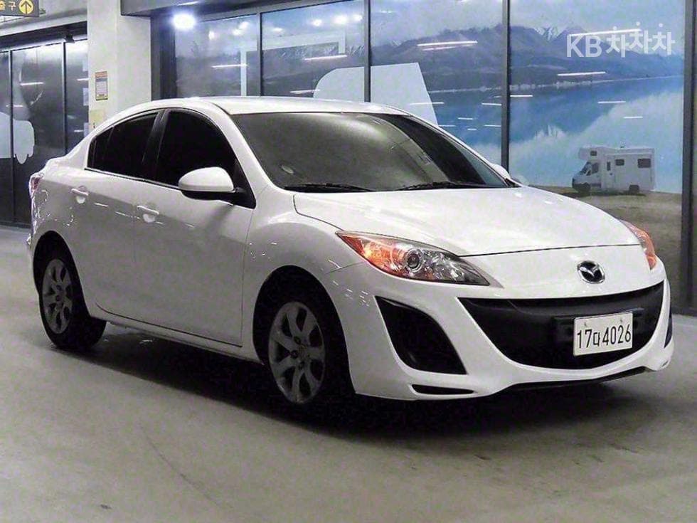 마쯔다 마쯔다3 2.0 Sedan - Image 1