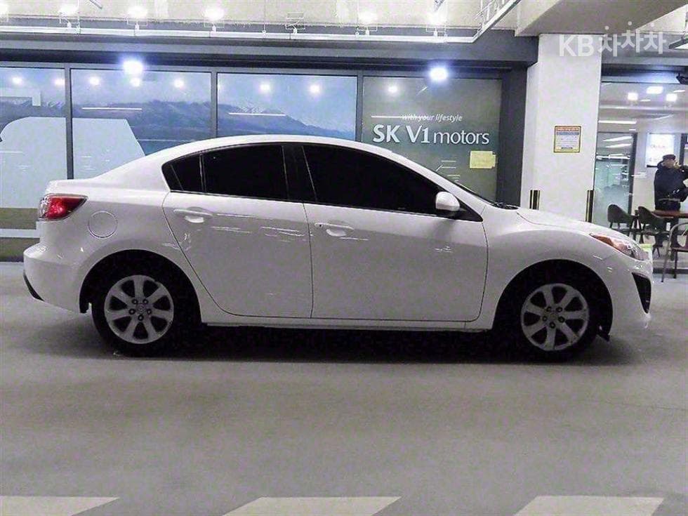 마쯔다 마쯔다32.0 Sedan - 3