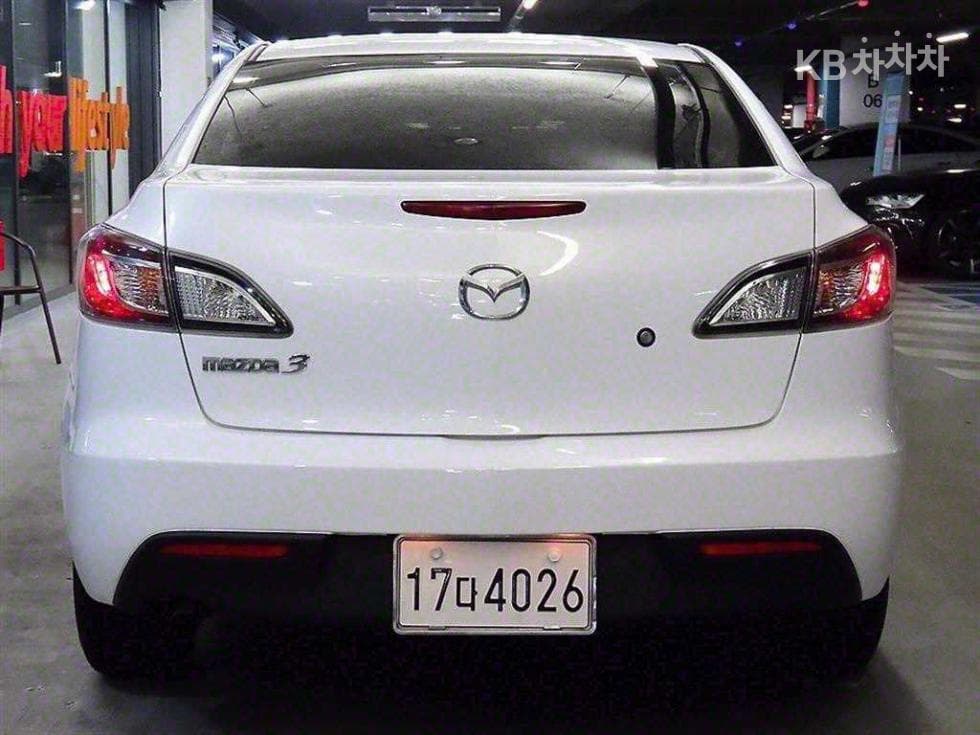 마쯔다 마쯔다32.0 Sedan - 5