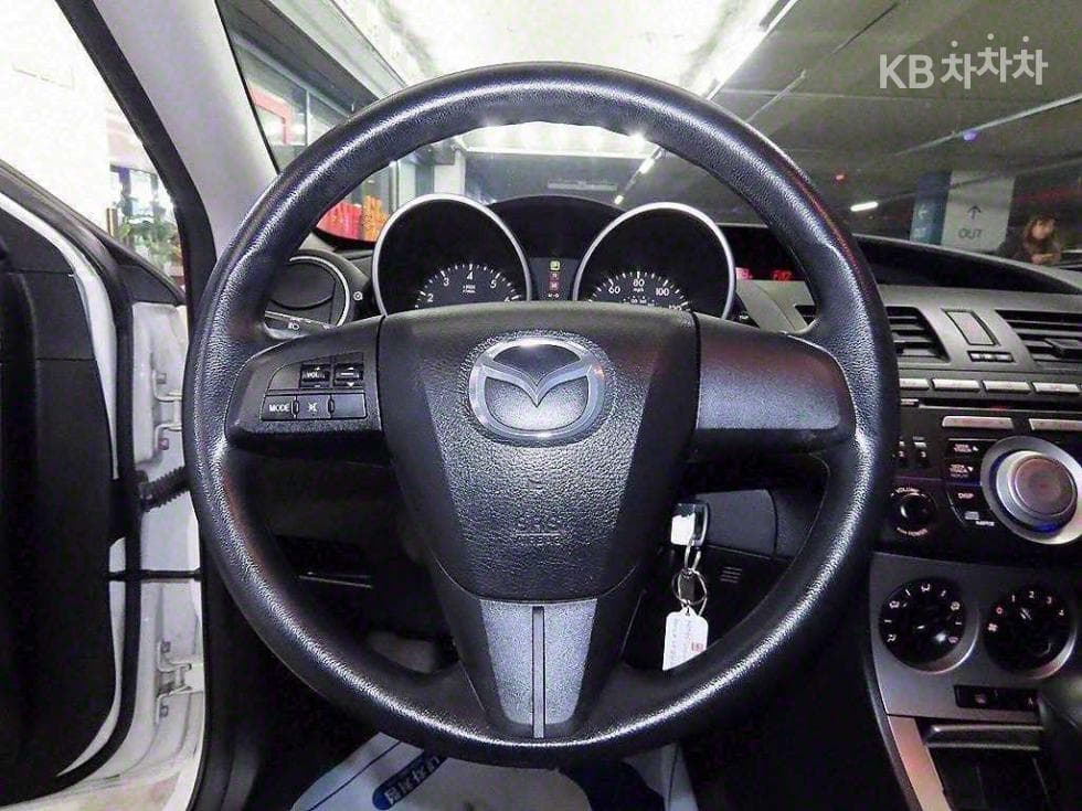 마쯔다 마쯔다32.0 Sedan - 8