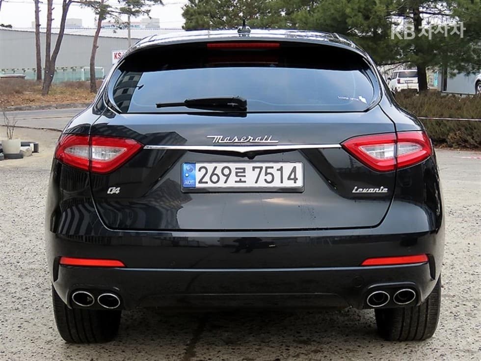 마세라티 르반떼3.0 Diesel AWD 그란루쏘 - 4