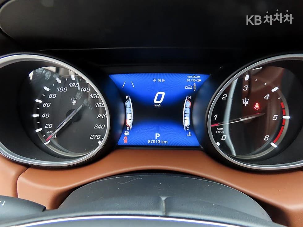 마세라티 르반떼3.0 Diesel AWD 그란루쏘 - 9