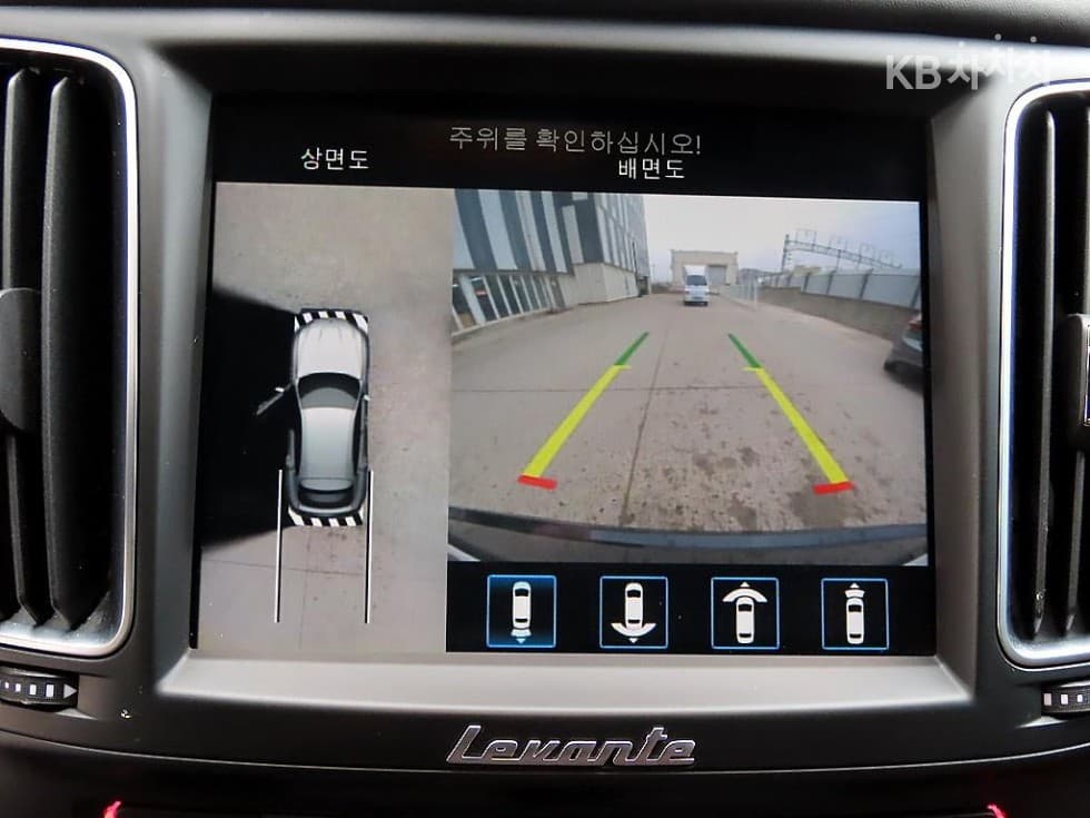 마세라티 르반떼3.0 Diesel AWD 그란루쏘 - 13