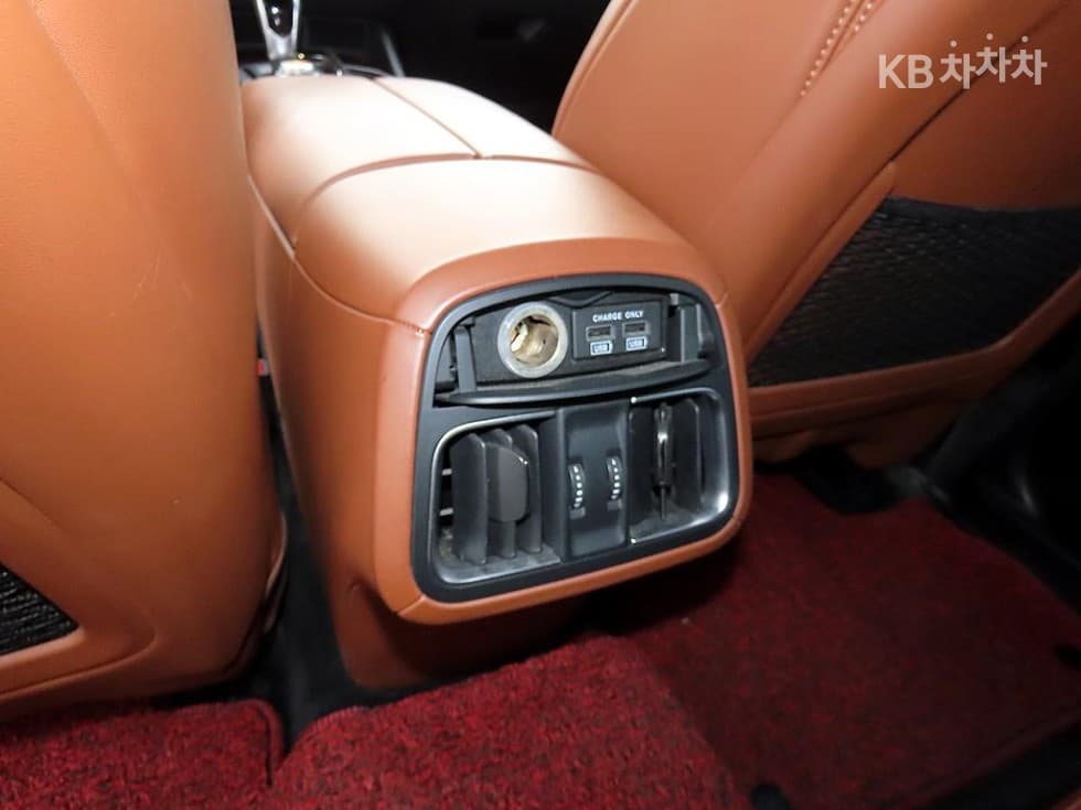 마세라티 르반떼3.0 Diesel AWD 그란루쏘 - 16
